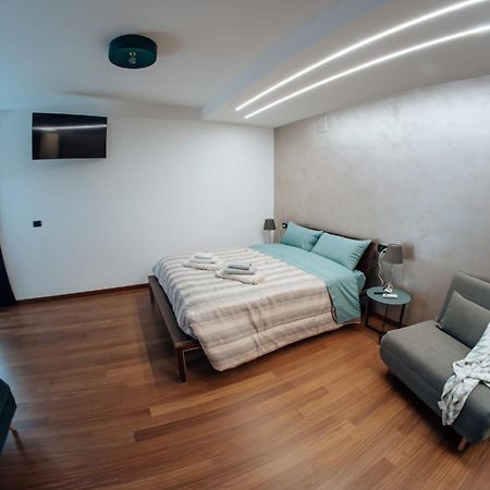 Il Sorriso Di Angelina Bed & Breakfast เปสการา ภายนอก รูปภาพ